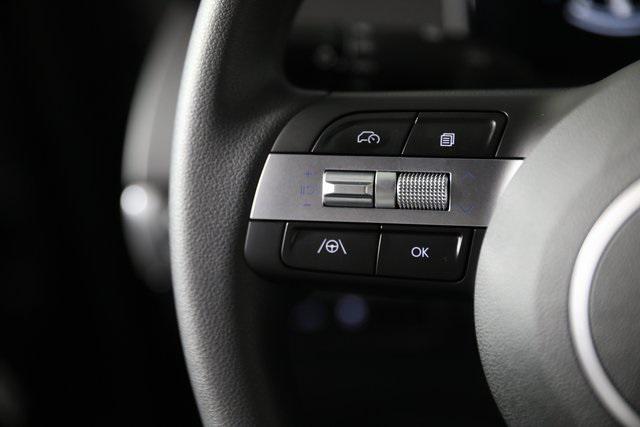 2026 Hyundai Santa Cruz SE photo 4