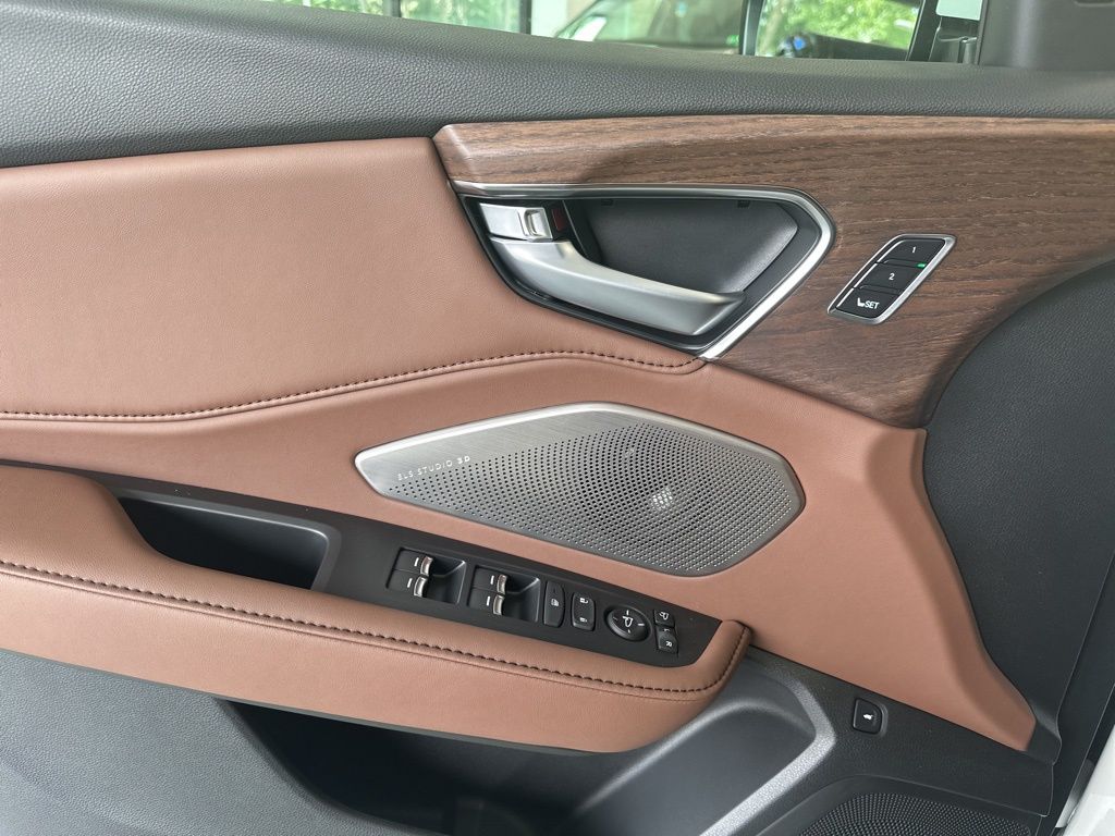 2025 Acura RDX Advance photo 15