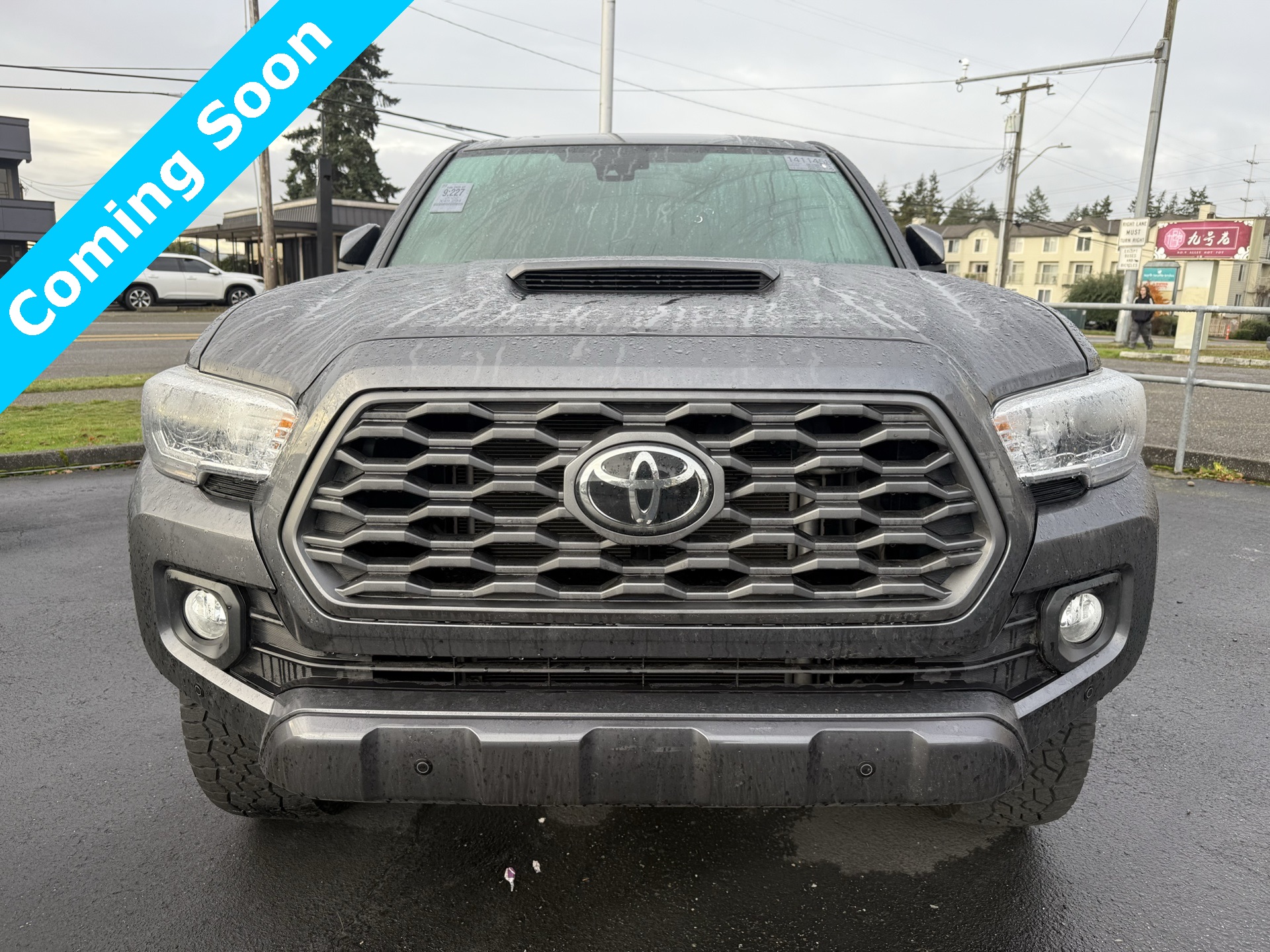 2022 Toyota Tacoma TRD Sport photo 2