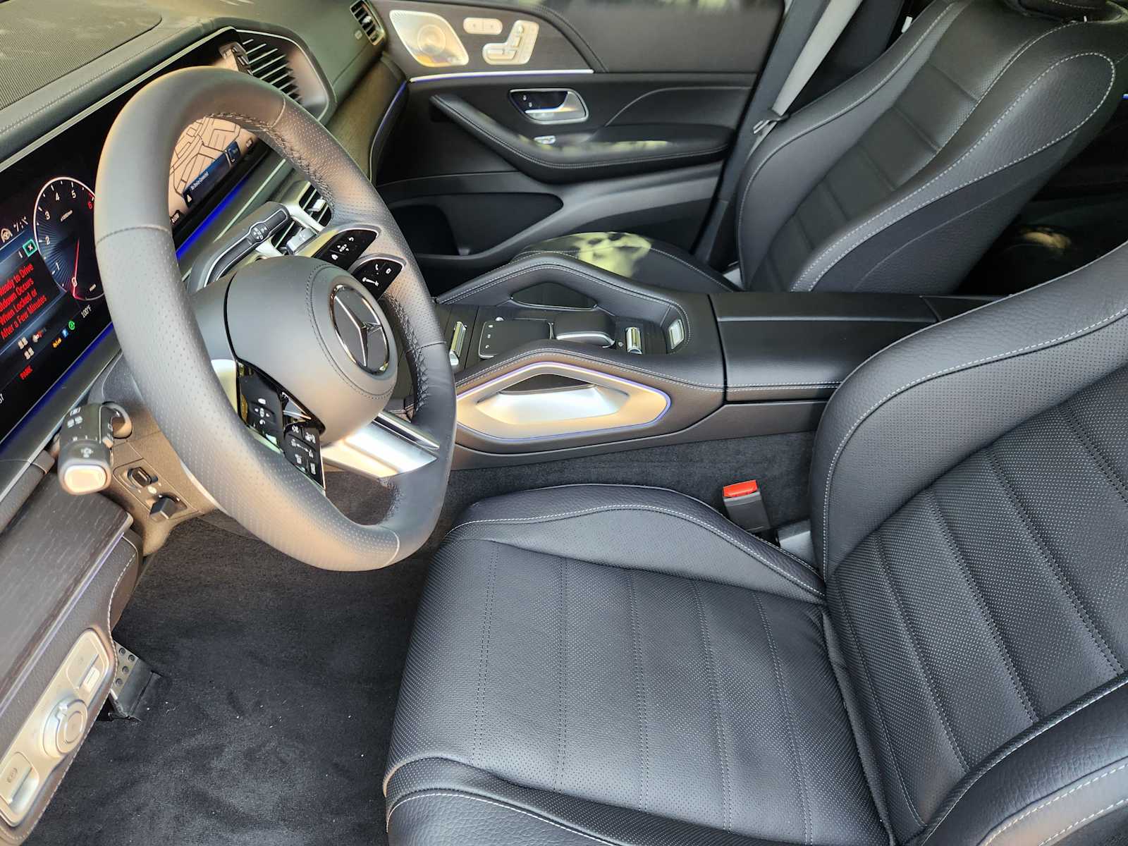 2026 Mercedes Benz GLS 450 4MATIC photo 8