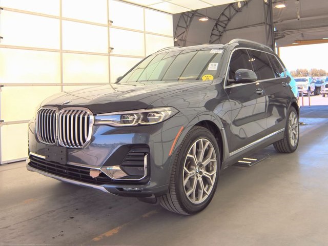 2020 BMW X7 40i's photo