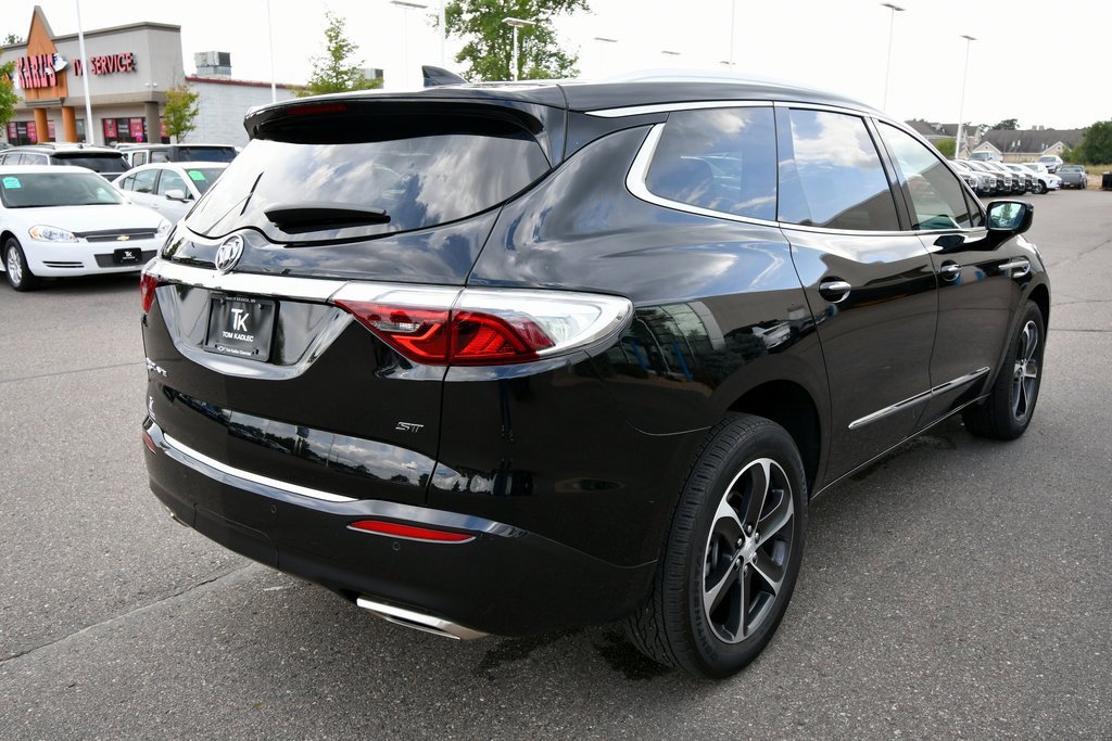 2022 Buick Enclave Essence photo 8