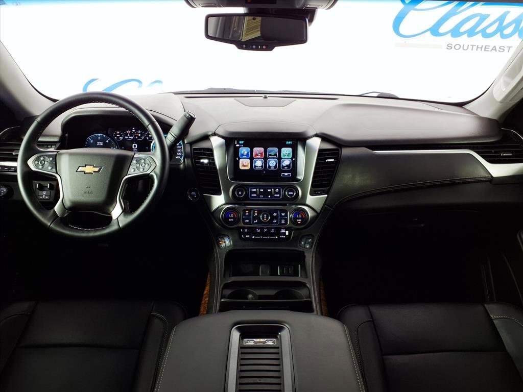 2019 Chevrolet Tahoe Premier photo 3