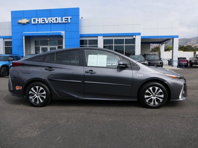 2020 Toyota Prius Prime photo 2