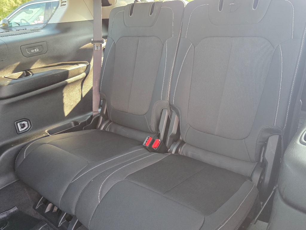 2022 Jeep Grand Cherokee Laredo photo 24