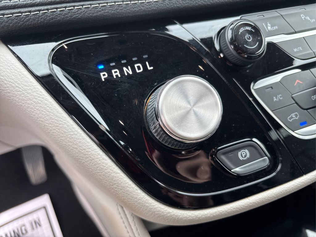 2021 Chrysler Pacifica Hybrid Limited photo 30