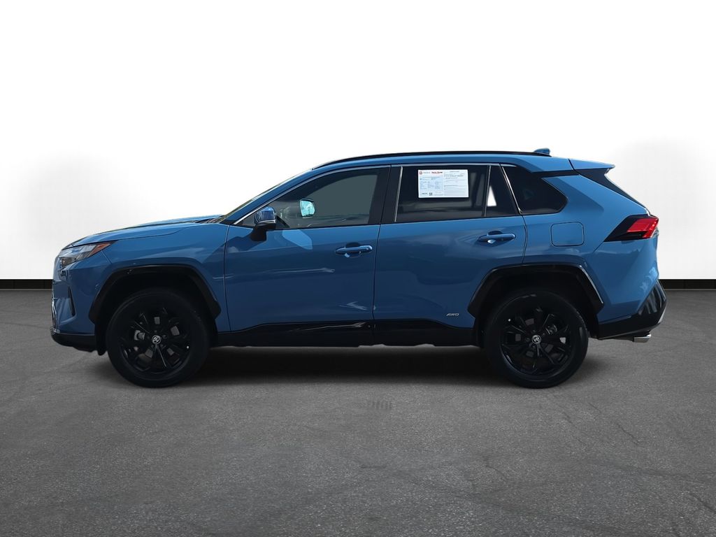 2022 Toyota RAV4 Hybrid SE photo 8