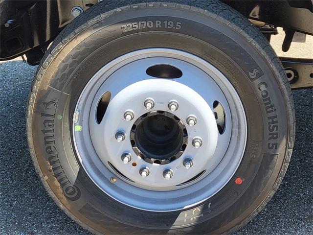 2024 Ford F-550 XL photo 11