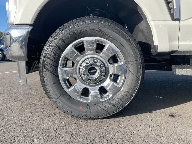2025 Ford F-350 Lariat photo 8