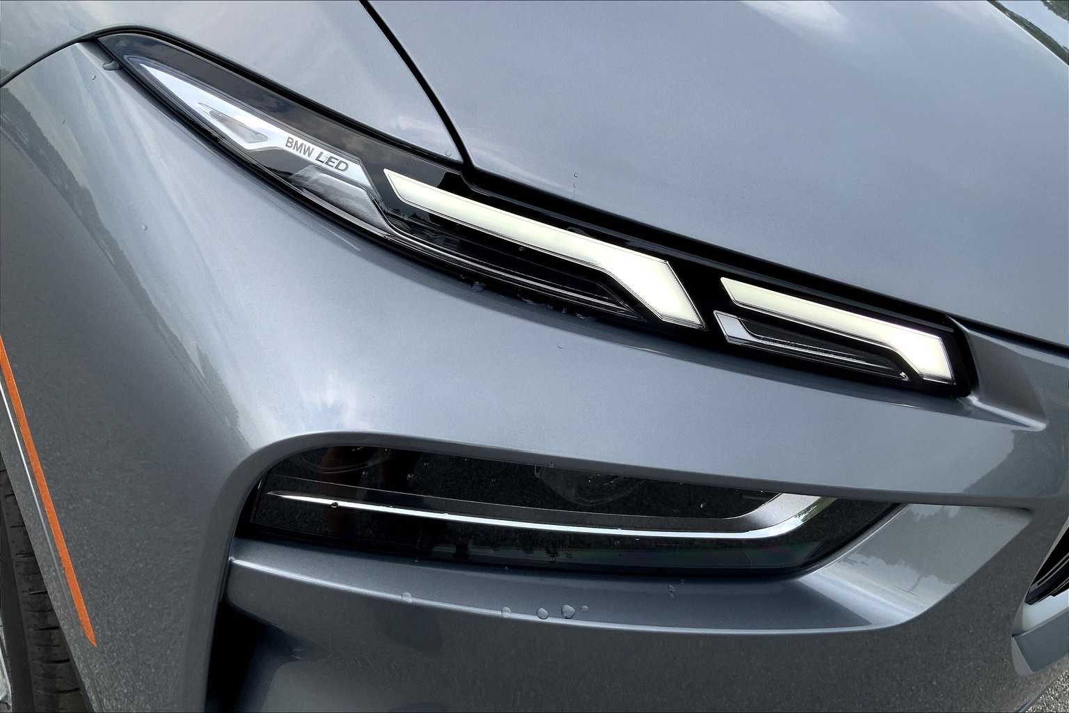 New 2026 Skyscraper Grey Metallic BMW xDrive40i image 13