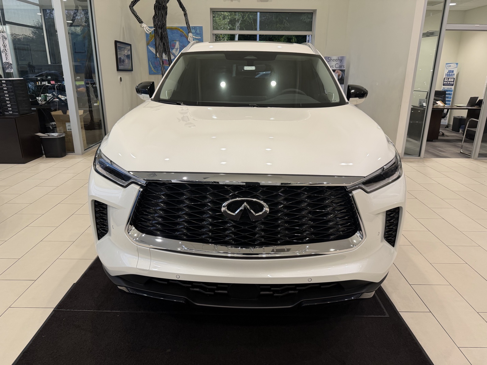 2025 Infiniti QX60 Luxe AWD photo 2