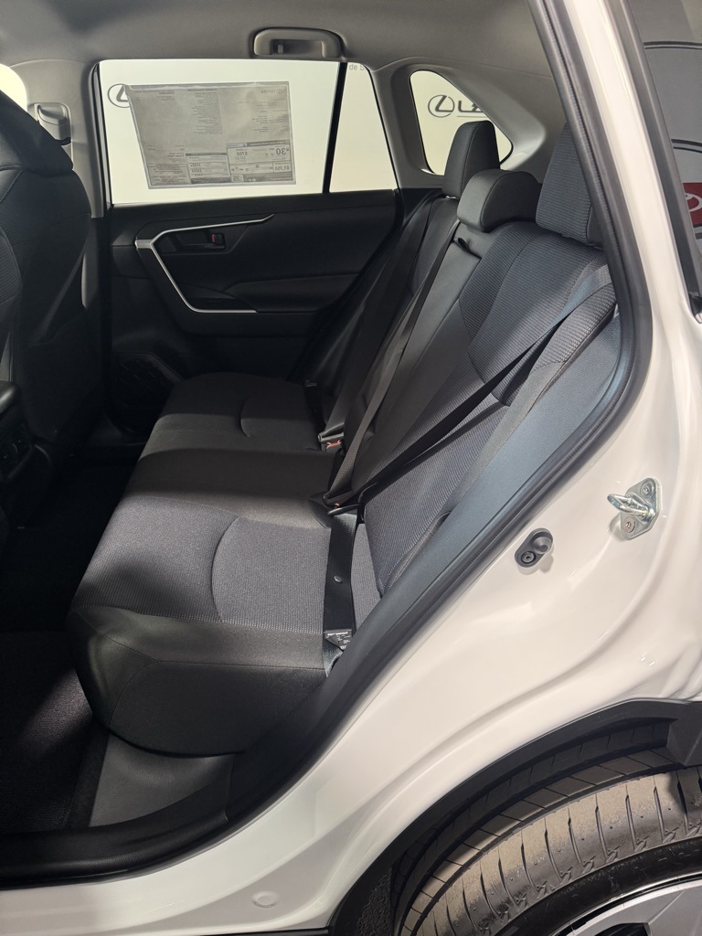2025 Toyota RAV4 LE photo 20