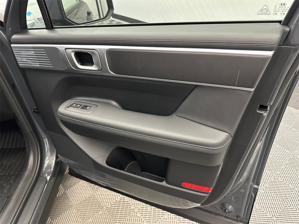 2026 Hyundai Santa Fe SEL photo 15