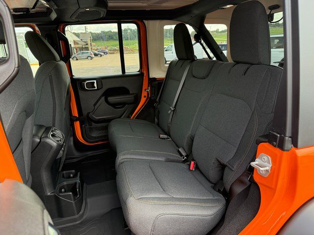 2025 Jeep Wrangler Sport S photo 4