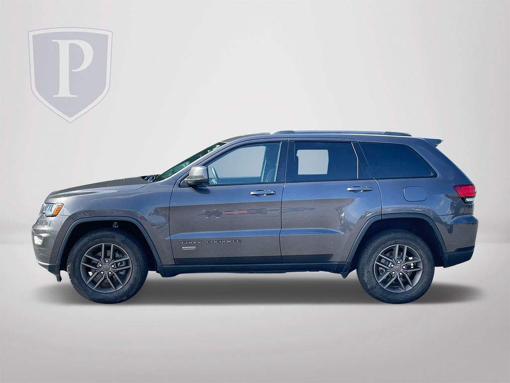 2016 Jeep Grand Cherokee Laredo photo 4