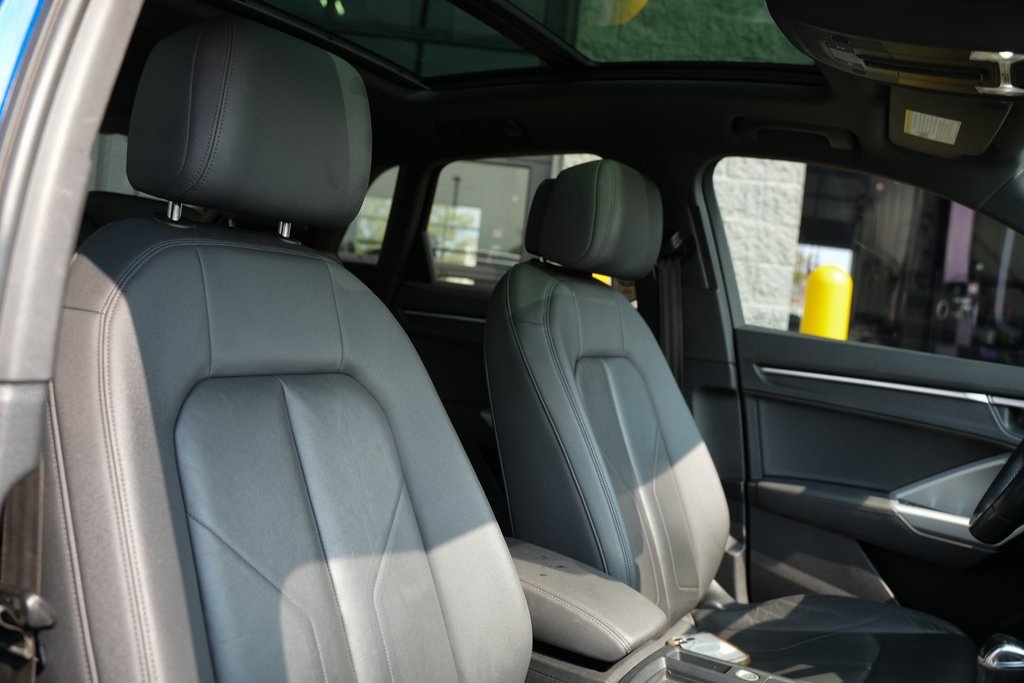 2021 Audi Q3 S line Premium photo 16