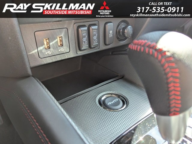 2025 Mitsubishi Outlander Sport LE photo 24