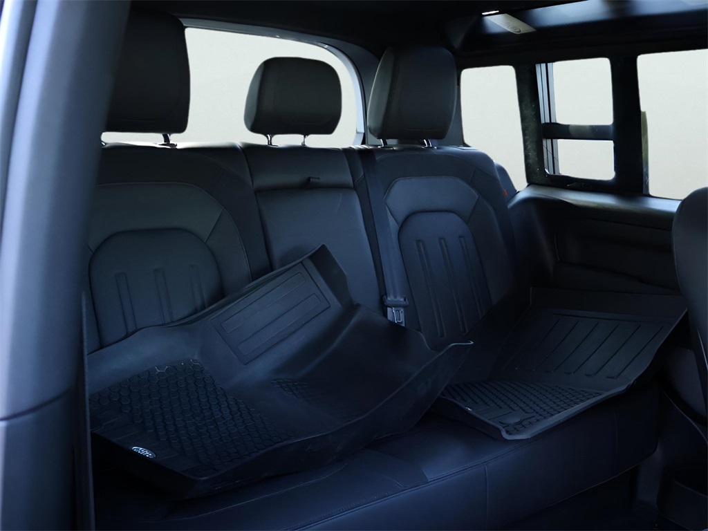 2022 Land Rover Defender 90 X-Dynamic S photo 13