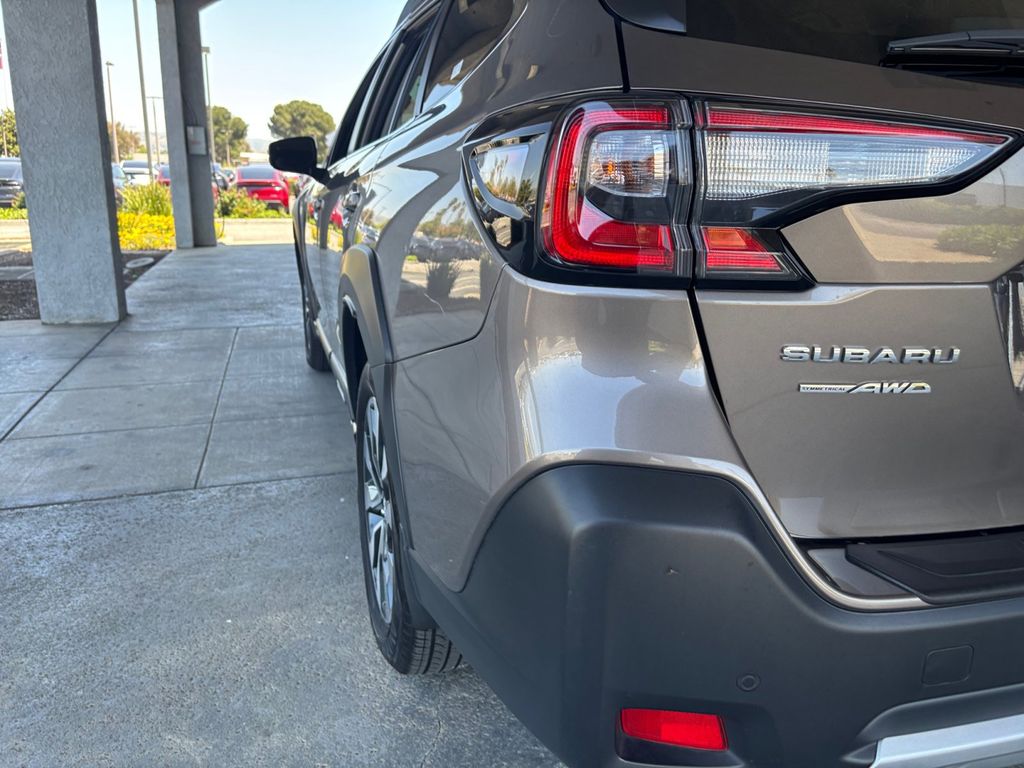 2024 Subaru Outback Limited photo 30