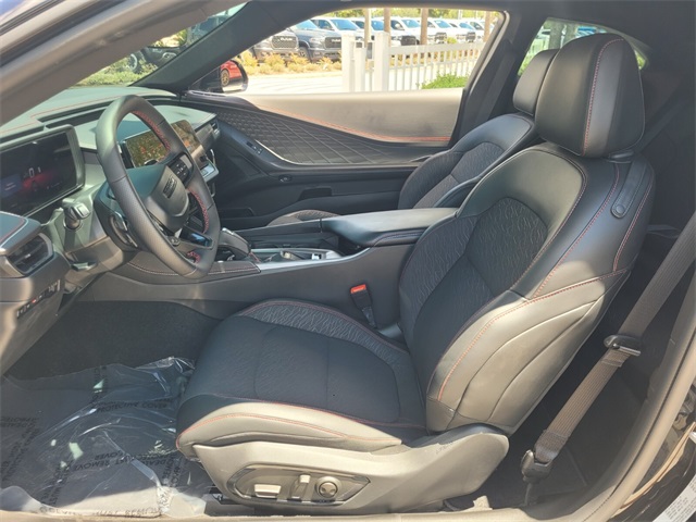 2025 Dodge Charger R/T photo 4