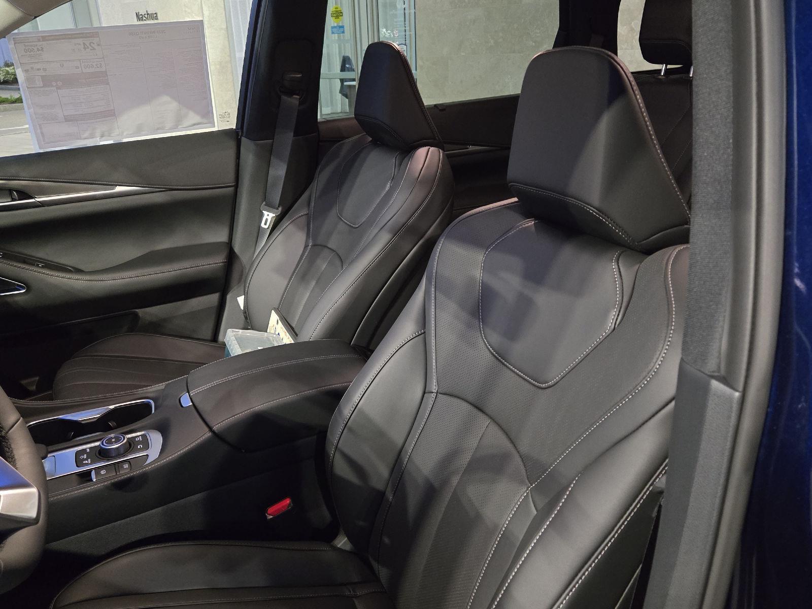 2026 Infiniti QX60 Luxe photo 7