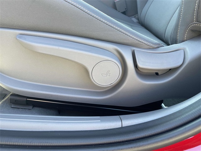 2024 Hyundai Elantra SEL photo 12