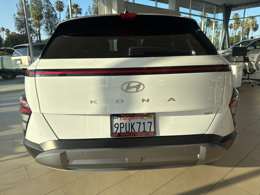 2024 Hyundai Kona Limited photo 3