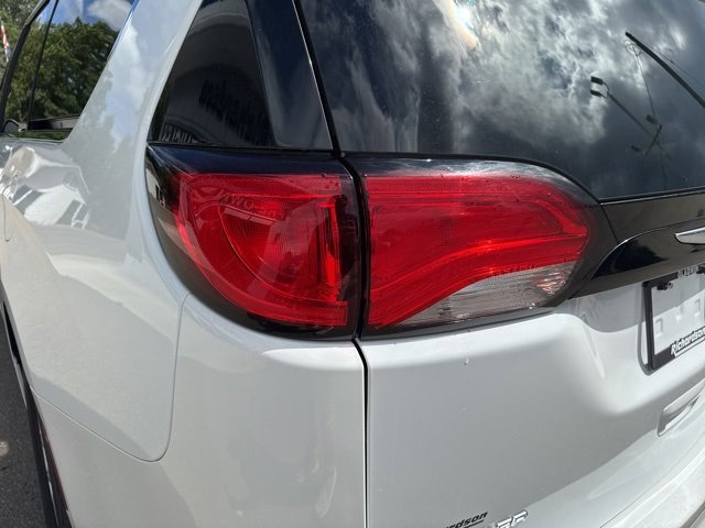 2023 Chrysler Voyager LX photo 13