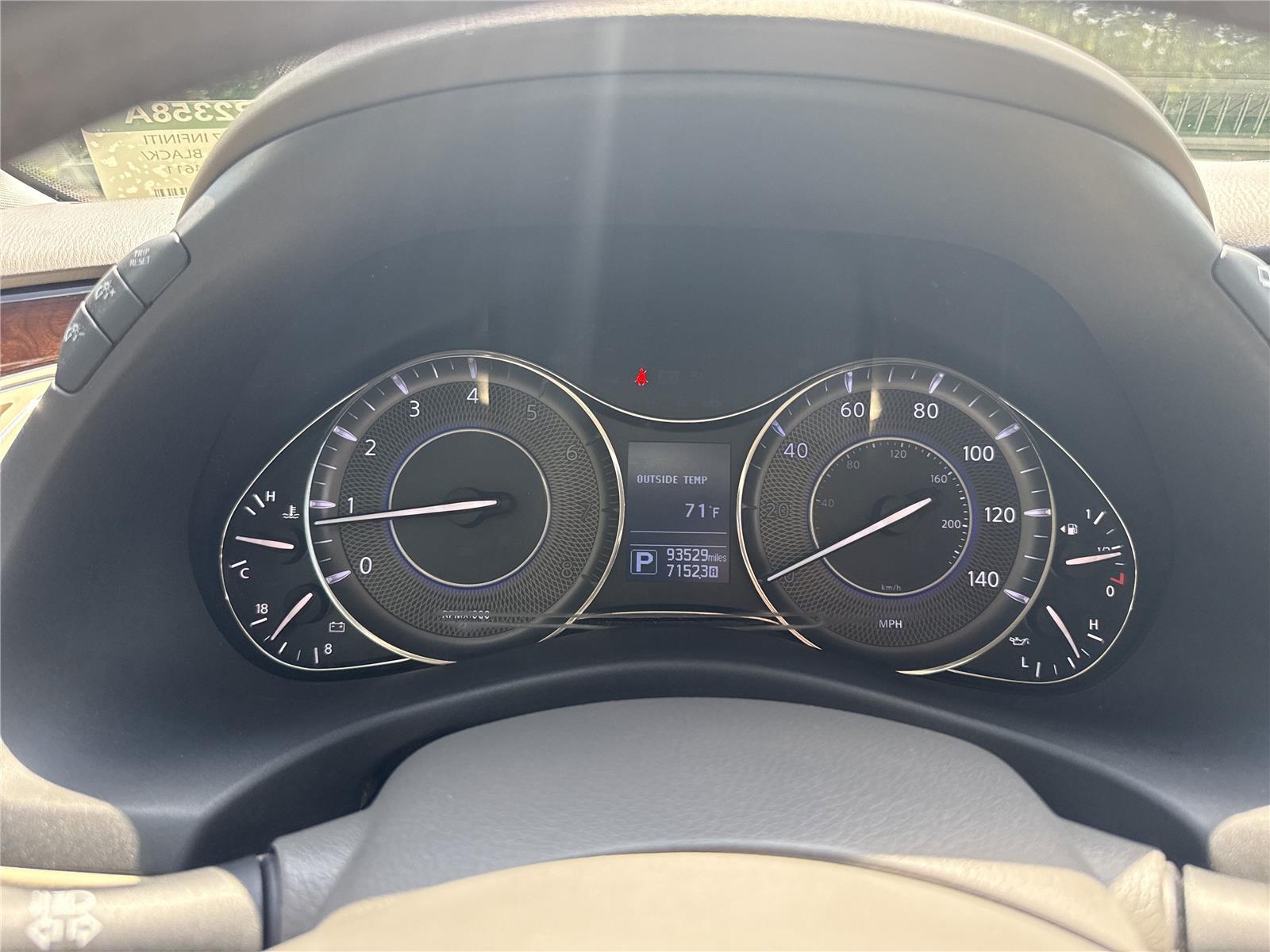2017 Infiniti QX80 photo 9