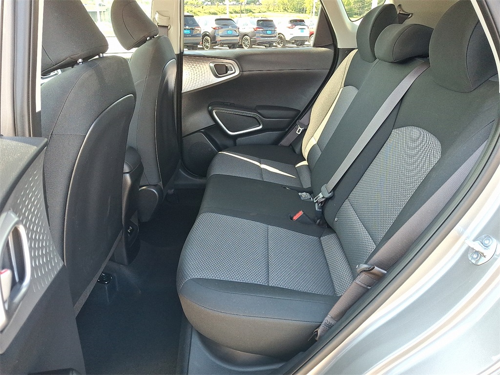 2025 Kia Soul S photo 11