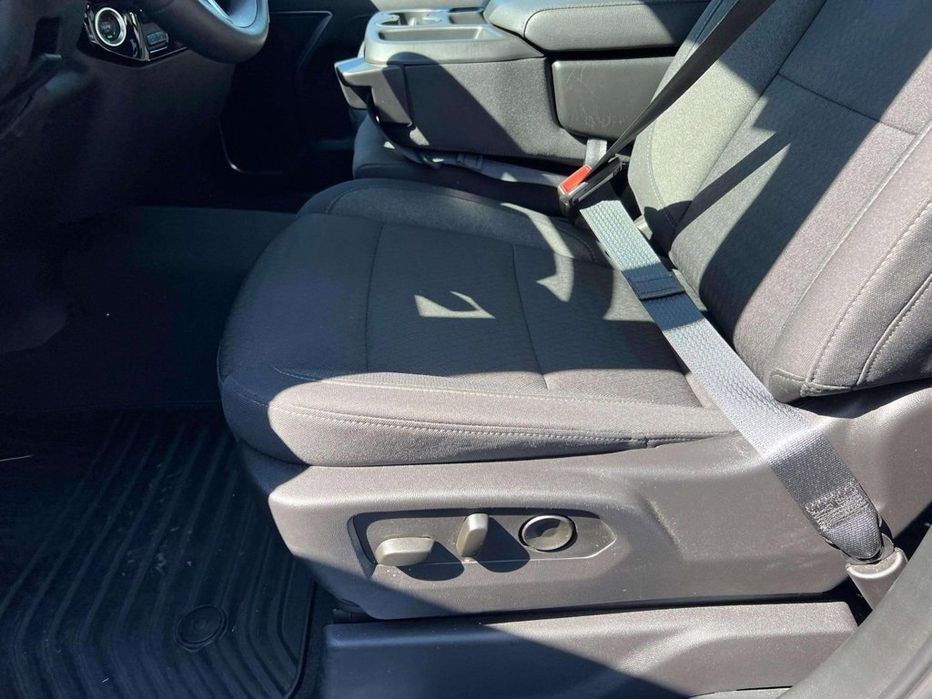 2025 Chevrolet Silverado 1500 LT photo 16