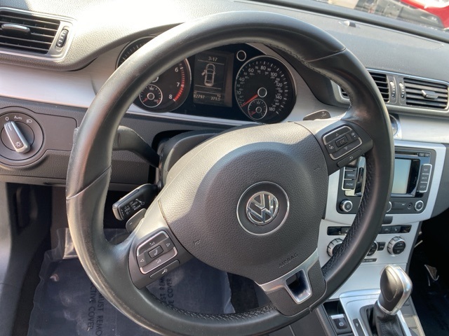 2015 Volkswagen CC 2.0T R-Line photo 11