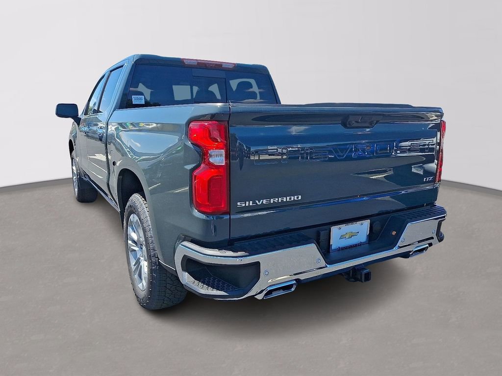 2025 Chevrolet Silverado 1500 LTZ photo 3