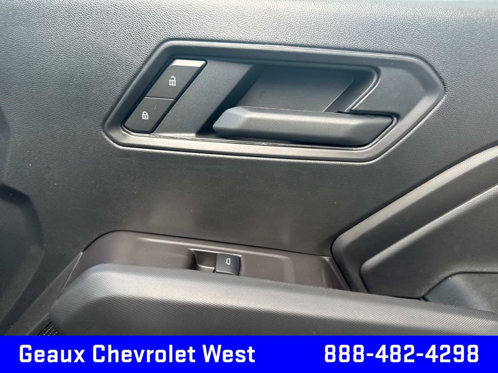 2025 Chevrolet Colorado LT photo 23