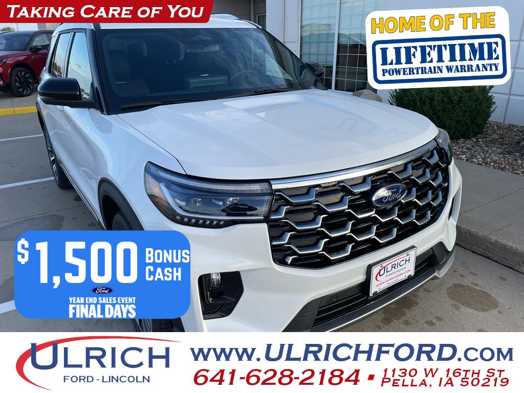 2026 Ford Explorer Platinum's photo