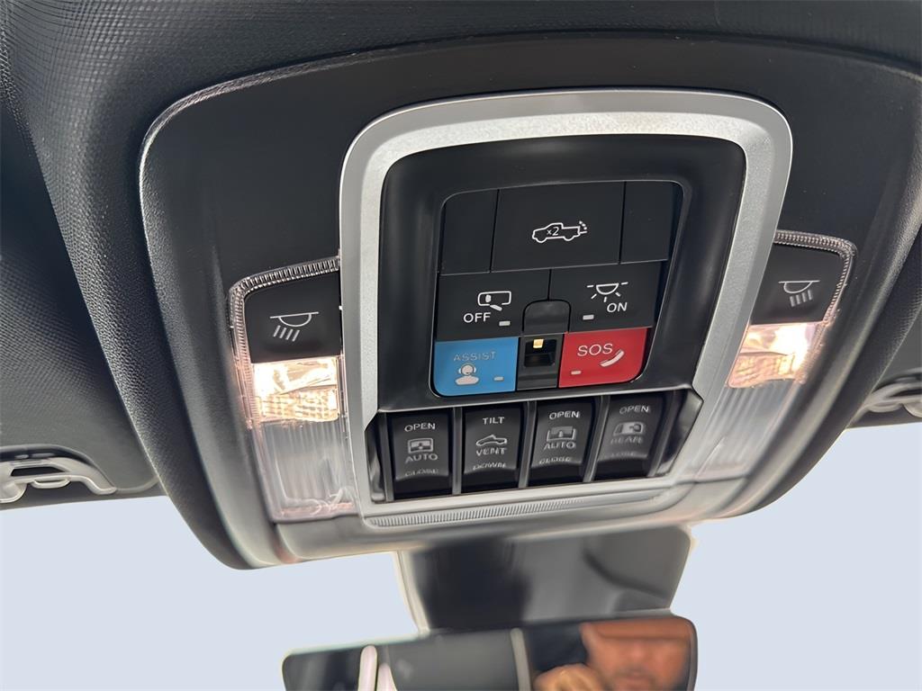 2025 Ram 1500 Laramie photo 18