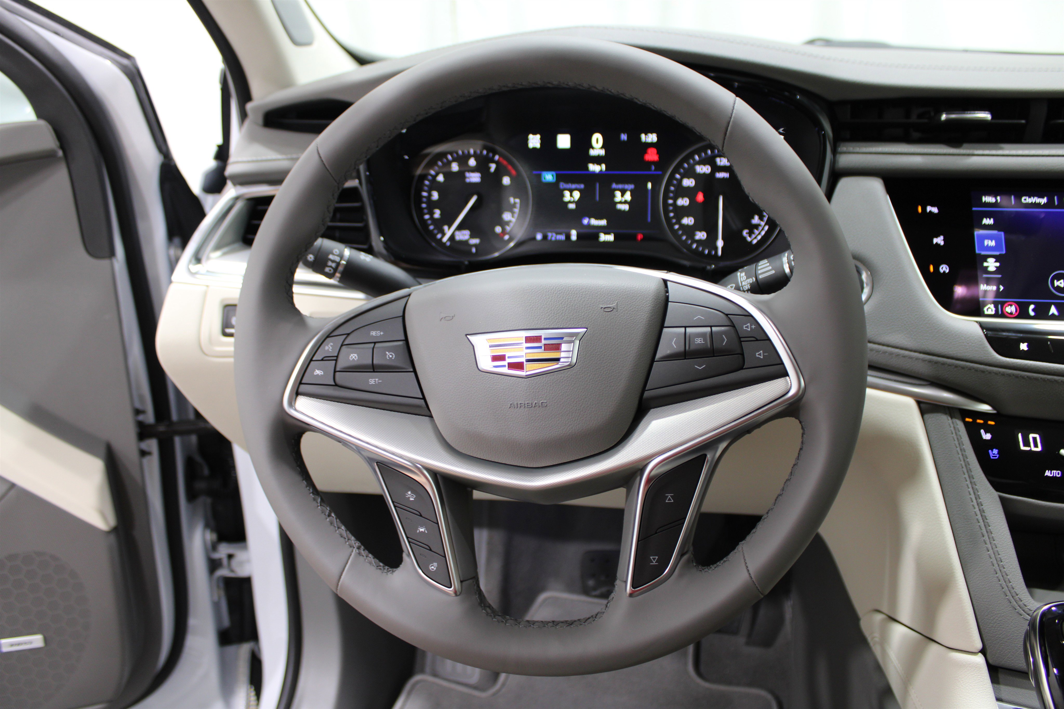 2025 Cadillac XT5 Premium Luxury photo 8
