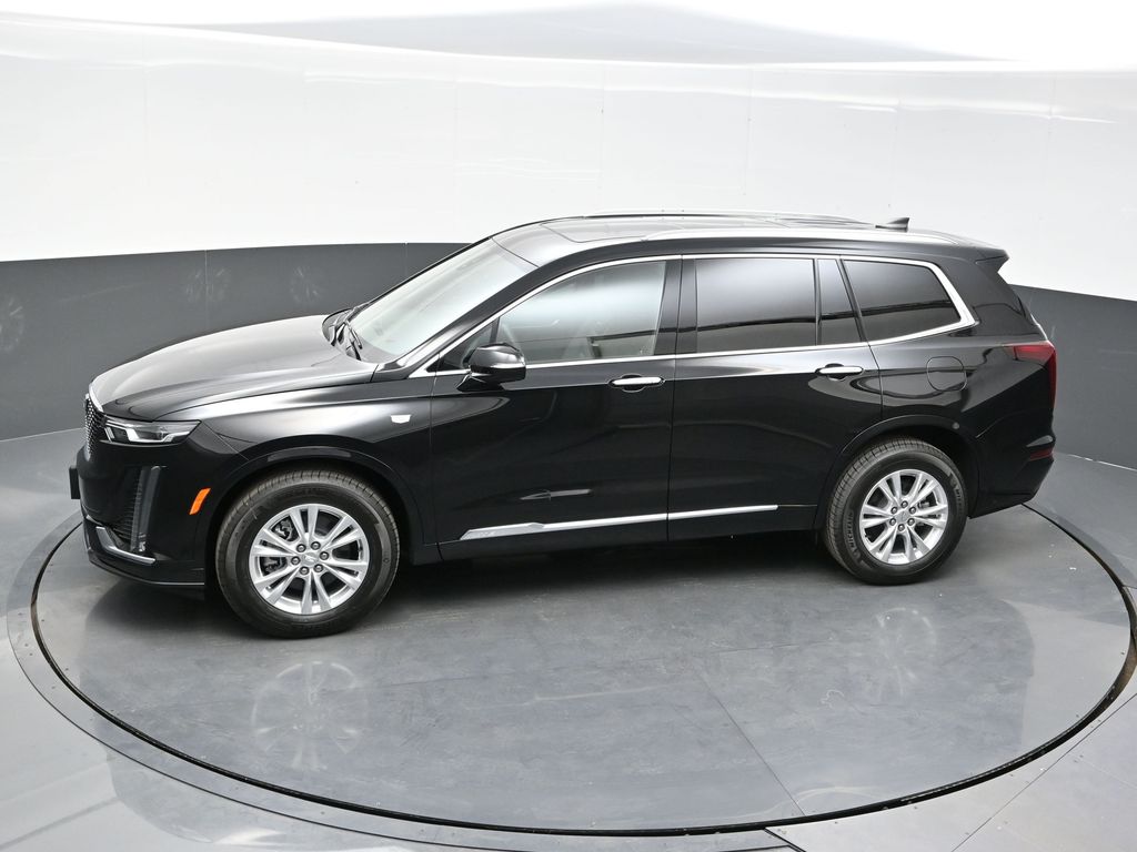 2025 Cadillac XT6 Luxury photo 26