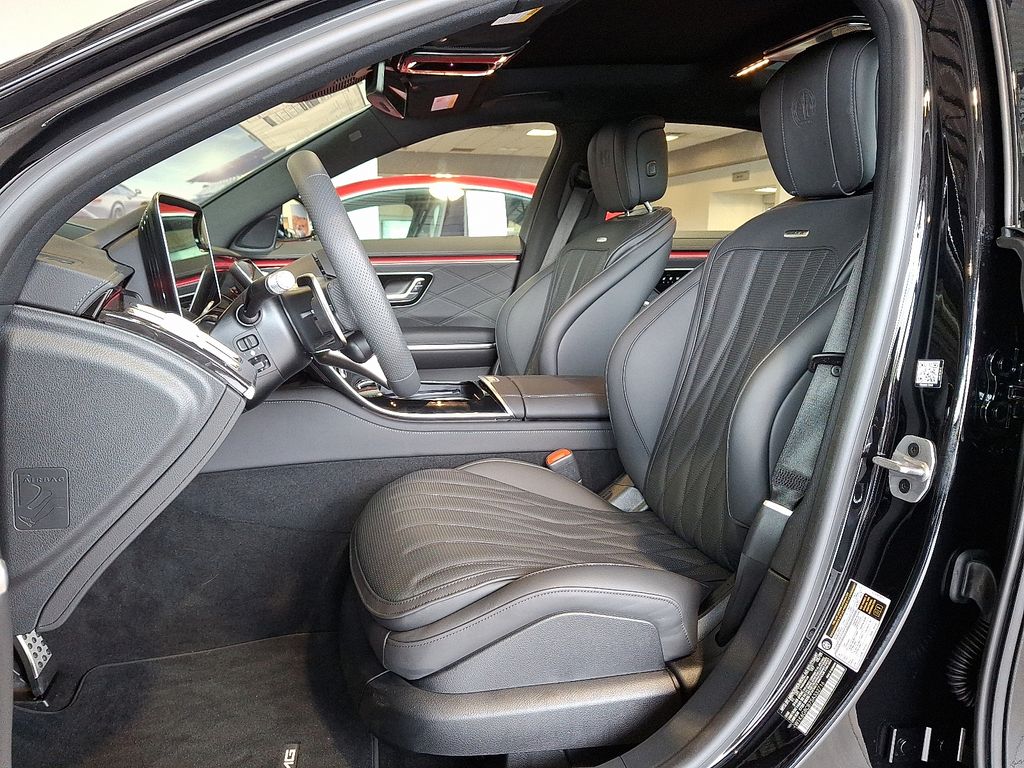 2025 Mercedes Benz S 63 e AMG 4MATIC photo 9