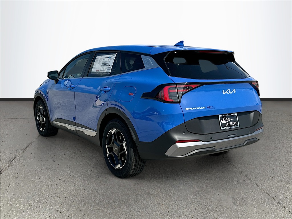 2026 Kia Sportage EX photo 2