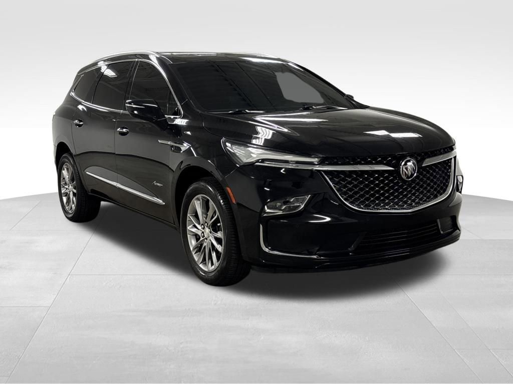 2022 Buick Enclave Avenir photo 2