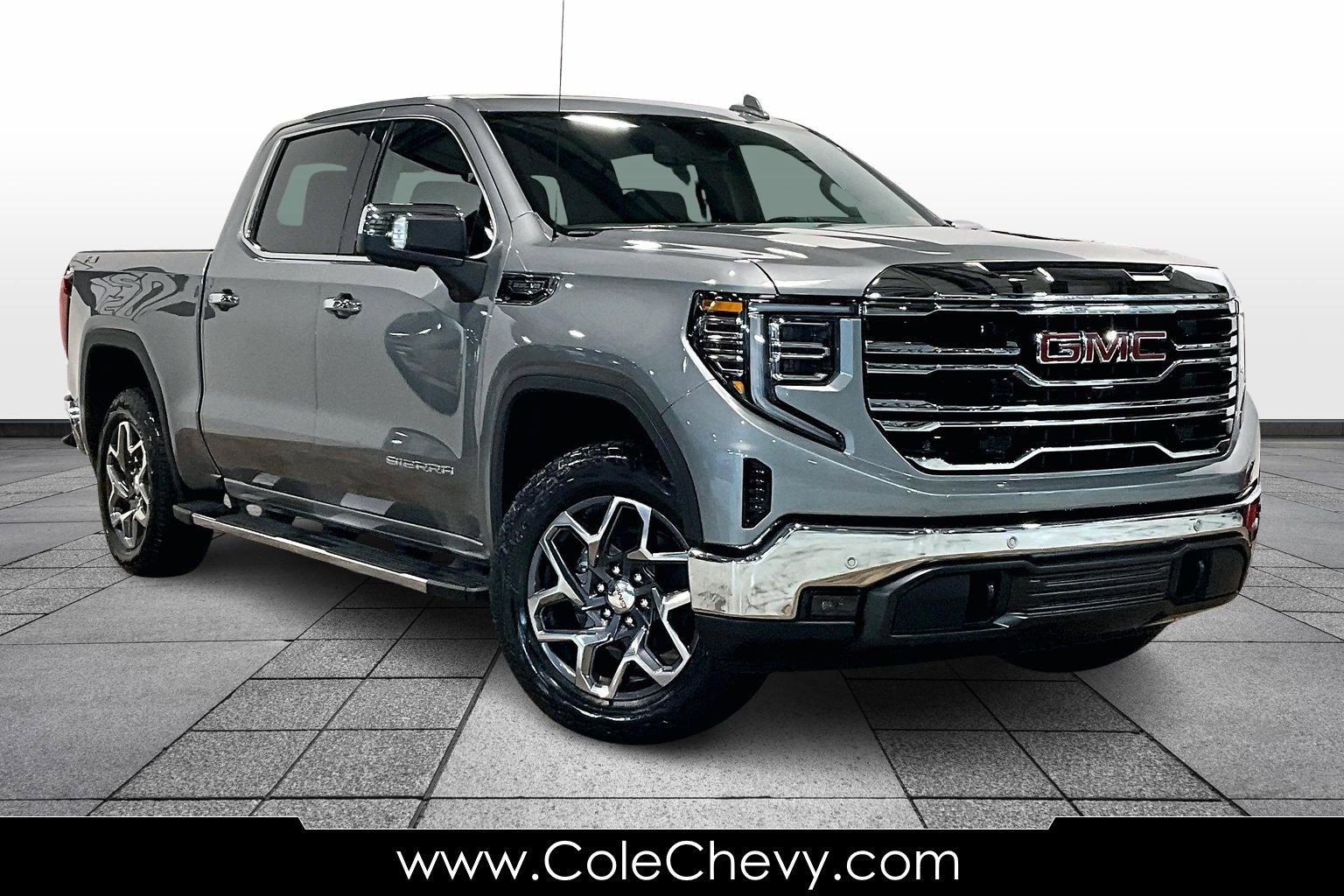 2026 GMC Sierra 1500 SLT's photo