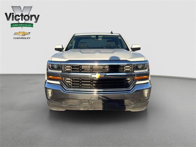 2016 Chevrolet Silverado 1500 LT photo 2