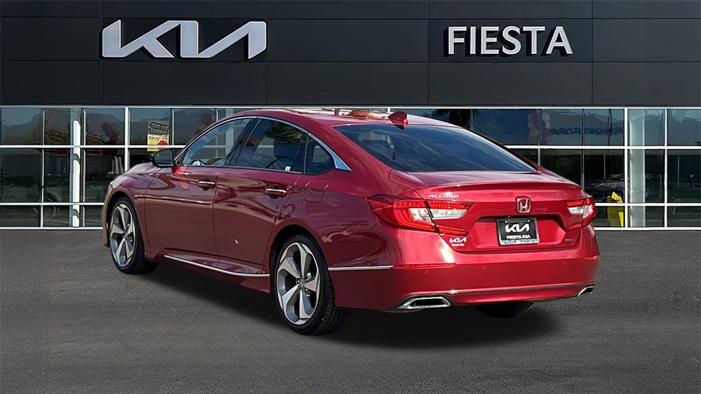 2018 Honda Accord Touring photo 2