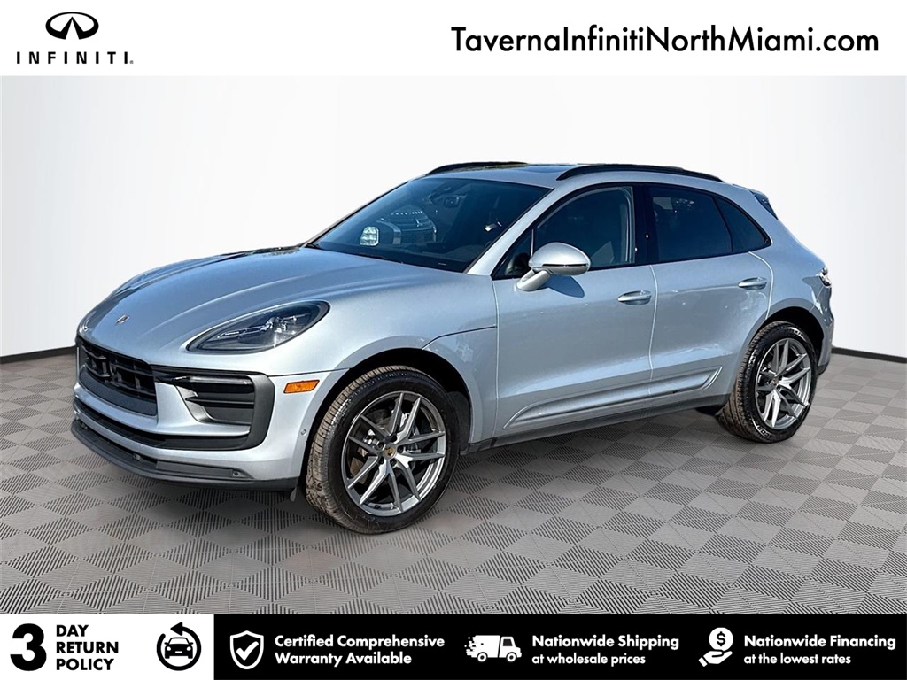 2023 Porsche Macan Base
