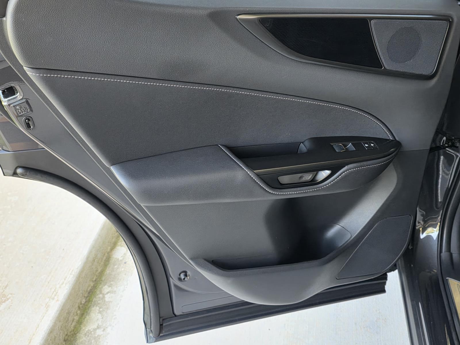 2025 Lexus NX 250 photo 30