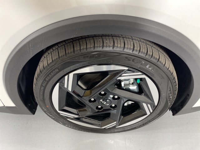 2025 Kia K4 EX photo 11