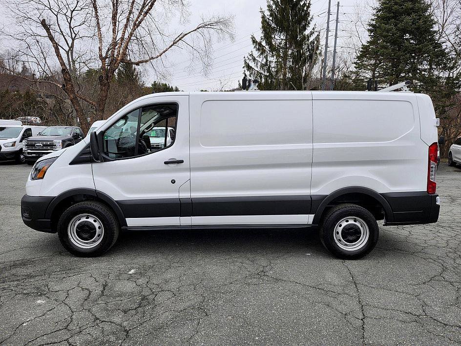 2024 Ford Transit Cargo Van photo 4