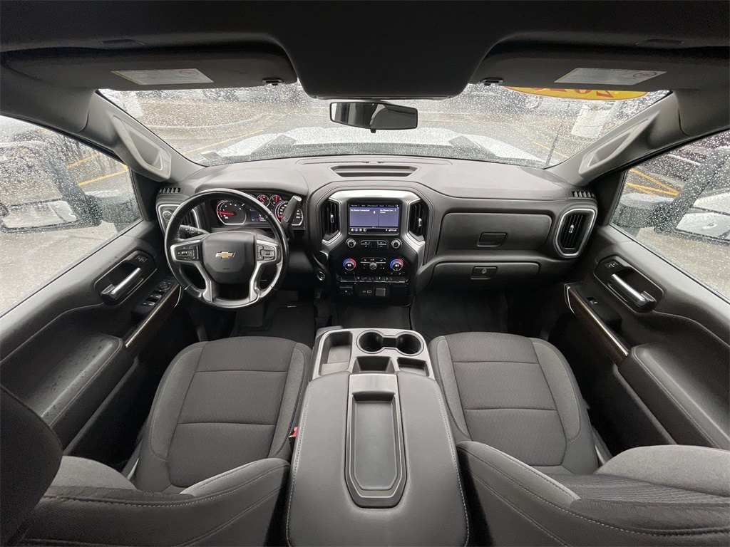 2023 Chevrolet Silverado 3500HD LT photo 23