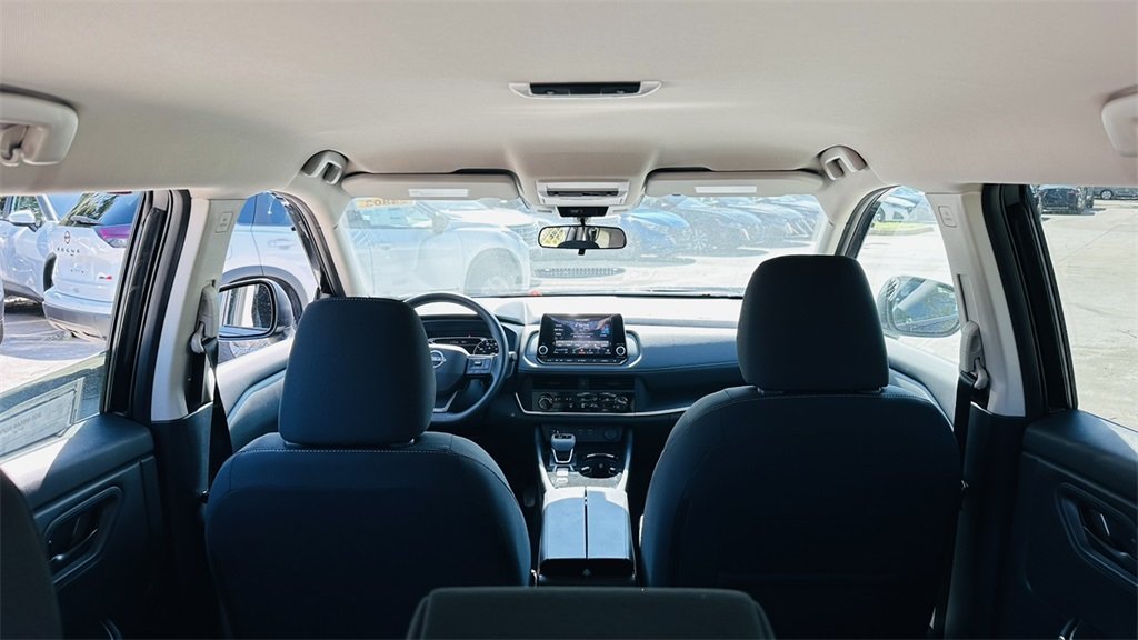 2026 Nissan Rogue S photo 28